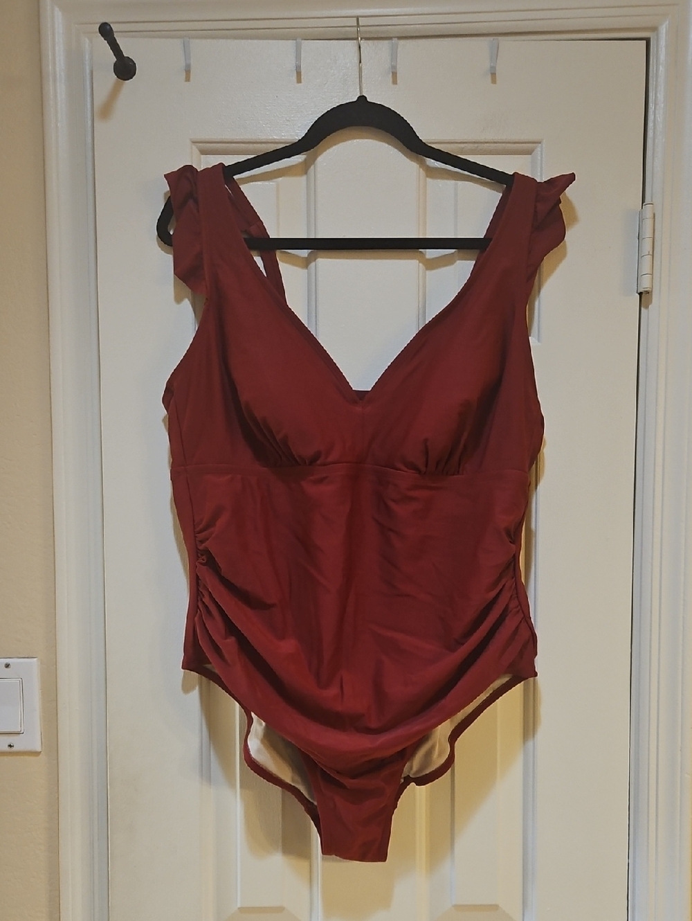 Kona Sol Wine Red V‑Neck One‑Piece Swimsuit